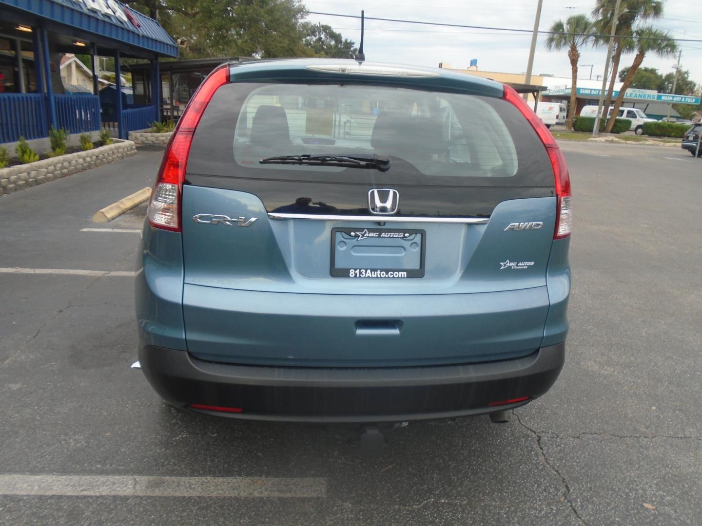 2014 Honda CR-V LX 4WD 5-Speed AT (2HKRM4H35EH) with an 2.4L L4 DOHC 16V engine, 5-Speed Automatic transmission, located at 6112 N Florida Avenue, Tampa, FL, 33604, (888) 521-5131, 27.954929, -82.459534 - Photo#4